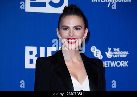 London, Großbritannien. 04.. Dezember 2022. Hayley Atwell nahm am 04. Dezember 25. 2022 an den British Independent Film Awards 2022 in Old Billingsgate in London, England, Teil. Foto: Aurore Marechal/ABACAPRESS.COM Kredit: Abaca Press/Alamy Live News Stockfoto