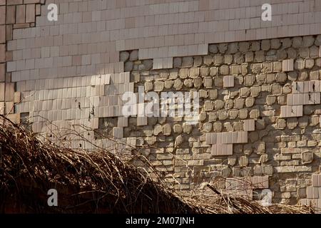 Alte Steinmauer, Nahaufnahme. Hintergrundtextur. Stockfoto