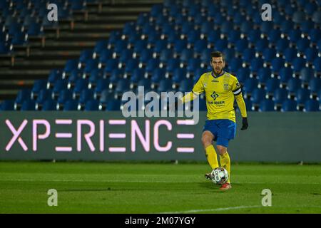 Deinze, Belgien. 04.. Dezember 2022. Dries Wuytens (15) von Beveren bei einem Fußballspiel zwischen KMSK Deinze und SK Beveren während des 16. Spieltags in der Challenger Pro League für die Saison 2022-2023, am Sonntag, den 4. Dezember 2022 in Deinze, Belgien. FOTO STIJN AUDOOREN | SPORTPIX Kredit: David Catry/Alamy Live News Stockfoto