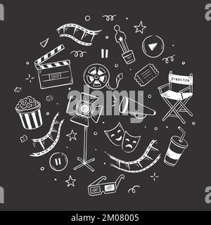 Film, Kino Doodle Symbol Illustration. Doodle handgezeichnete Skizze Stil Film Elemente, Popcorn, Videokamera, Klappbrett. Vektorlinien-Illustration. Stock Vektor