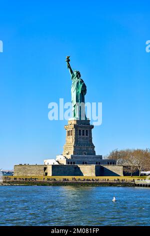 New York. Manhattan. Vereinigte Staaten. Die Freiheitsstatue auf Liberty Island Stockfoto