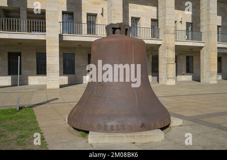 Olympiaglocke, Olympia-Stadion, Charlottenburg, Berlin, Deutschland Stockfoto