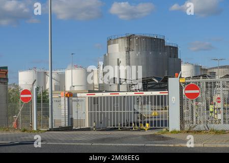 TanQuid Tanklager, Freiheit, Ruhleben, Spandau, Berlin, Deutschland Stockfoto