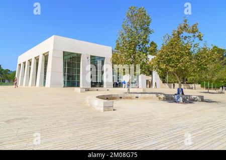 JERUSALEM, ISRAEL - 24. SEPTEMBER 2017: Dies ist der Eingang zum Gebiet des Yad-Vashem-Komplexes (Holocaust-Museum). Stockfoto