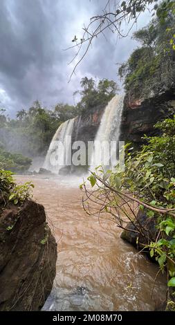 Wasserfall im Iguazu-Nationalpark - Argentinien Stockfoto