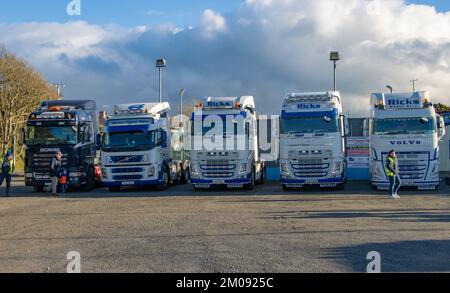 Barryroe Macra Truck and Tractor Run in Aid of Clonakilty Community Hospital and Marymount University Hospital and Hospice, November 2022 Stockfoto