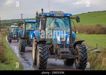 Barryroe Macra Truck and Tractor Run in Aid of Clonakilty Community Hospital and Marymount University Hospital and Hospice, November 2022 Stockfoto