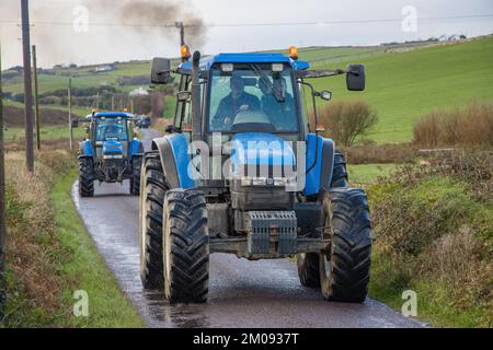 Barryroe Macra Truck and Tractor Run in Aid of Clonakilty Community Hospital and Marymount University Hospital and Hospice, November 2022 Stockfoto