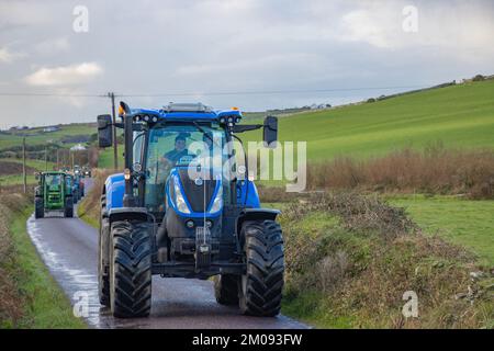 Barryroe Macra Truck and Tractor Run in Aid of Clonakilty Community Hospital and Marymount University Hospital and Hospice, November 2022 Stockfoto