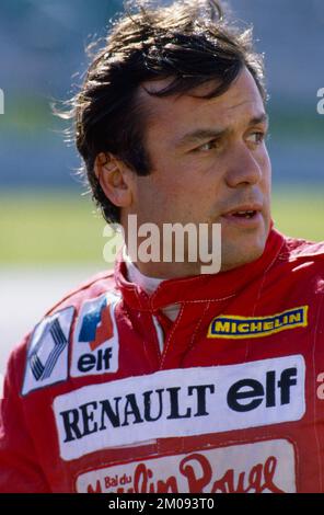 Patrick Tambay (FRA), Renault RE50, Porträt während der Weltmeisterschaft 1984 F1, brasilianischer Grand Prix Grand in Jacarepagua, am 25.. März – Foto: DPPI Stockfoto