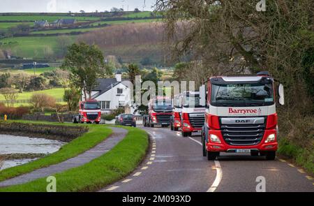 Barryroe Macra Truck and Tractor Run in Aid of Clonakilty Community Hospital and Marymount University Hospital and Hospice, November 2022 Stockfoto