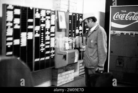 Arbeiter und Angestellte der Firma Pohlschroeder in Dortmund, Deutschland, am 01.08.1974, Europa Stockfoto