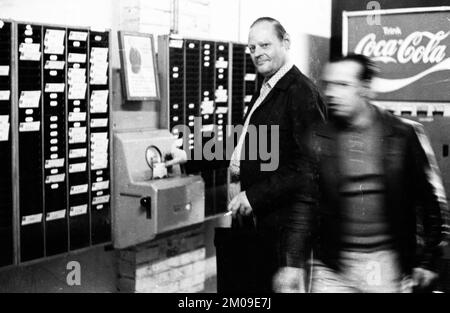 Arbeiter und Angestellte der Firma Pohlschroeder in Dortmund, Deutschland, am 01.08.1974, Europa Stockfoto