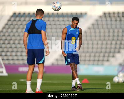 Englands Marcus Rashford während eines Trainings im Al Wakrah Sports Complex in Al Wakrah, Katar. Foto: Montag, 5. Dezember 2022. Stockfoto