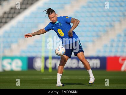 Englands Kalvin Phillips während eines Trainings im Al Wakrah Sports Complex in Al Wakrah, Katar. Foto: Montag, 5. Dezember 2022. Stockfoto