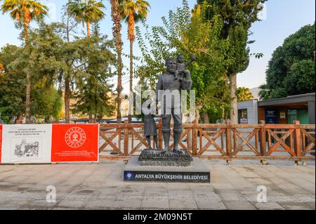 DEMRE, TÜRKEI. Statue des St. Nicholas oder der Weihnachtsmann. Stockfoto