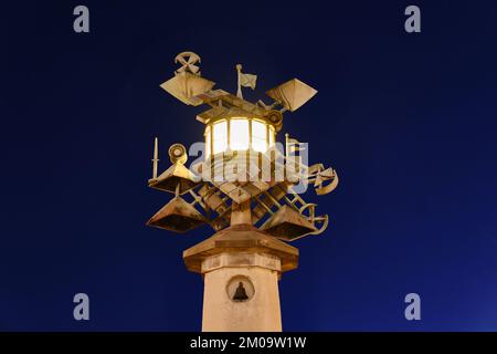 Leuchtturm-Skulptur, Marine gehen, Swansea, von Robert Conybear Stockfoto