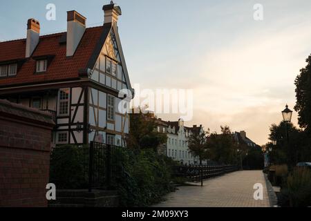 Typisches Fachwerkgebäude, alte Architektur in Danzig Stockfoto