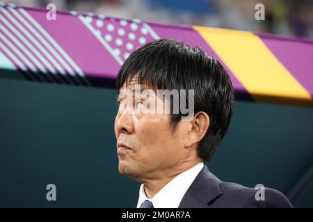 Al-Wakrah, Katar. 5.. Dezember 2022. Doha, Katar. 05.. Dezember 2022. Cheftrainer von Japan Hajime Moriyasu vor dem FIFA-Weltmeisterschaftsspiel Katar 2022. Runde 16 zwischen Japan und Kroatien am 5. Dezember 2022 im Al Janoub Stadium in Al Wakrah, Katar. Foto: Igor Kralj/PIXSELL Kredit: Pixsell/Alamy Live News Stockfoto