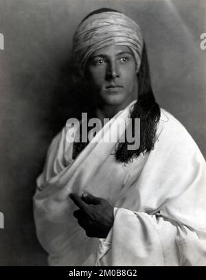 Porträt von Rodolfo Valentino von Donald Biddle Keyes 1921 Stockfoto