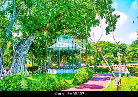 Kleiner Brass Band Pavillon im Saranrom Palace Park im zentralen Viertel von Bangkok, Thailand Stockfoto