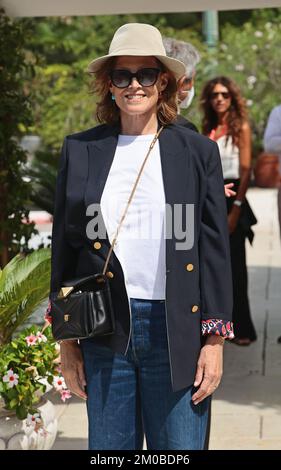 VENEDIG, ITALIEN - 01. SEPTEMBER: Sigourney Weaver trifft am 01. September 79. beim Venedig Film Festival 2022 in Venedig ein Stockfoto