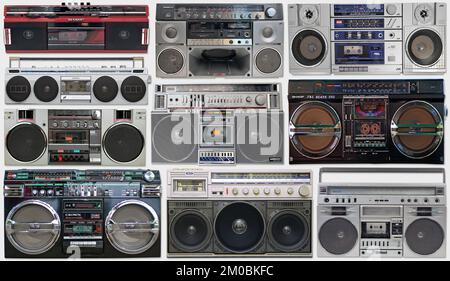 Klassischer Musikhintergrund mit alter Stereoboombox der 80s Jahre Stockfoto