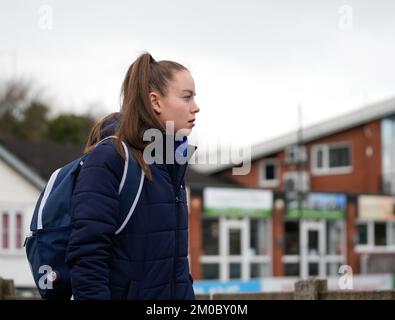 Preston, Großbritannien. 04.. Dezember 2022. Preston, England, Dezember 3. 2022: Action des Barclays FA Womens Championship Fußballspiels zwischen Blackburn Rovers und Birmingham City im Sir Tom Finney Stadium in Preston, England. (James Whitehead/SPP) Kredit: SPP Sport Press Photo. Alamy Live News Stockfoto