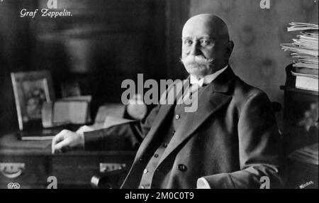 FERDINAND von ZEPPELIN (1838-1917), deutscher Armeeoffizier, der die nach ihm benannten starren Luftschiffe erfand. Stockfoto