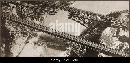 Frühe Luftaufnahme des Gebäudes der Niagara Gorge Eisenbahnbrücke für die Michigan Central Railroad. Stockfoto