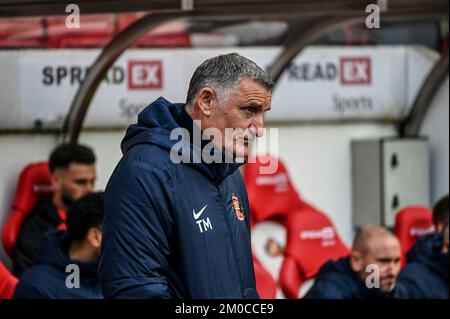 Tony Mowbray, AFC-Manager von Sunderland, vor dem EFL-Meisterschaftsspiel gegen Millwall im Stadium of Light. Stockfoto