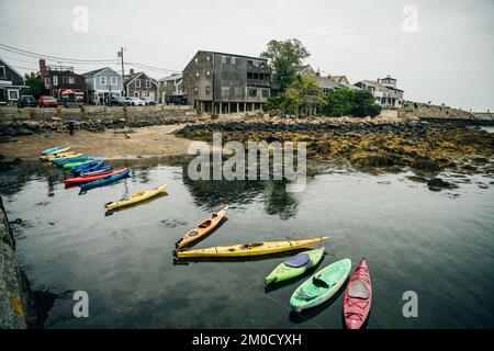 Kajaks in Rockport, Massachusetts, usa - oktober 2022. Hochwertiges Foto Stockfoto