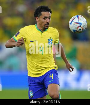 Brasiliens Marquinhos während des sechzehnten FIFA-Weltmeisterspiels im Stadium 974 in Doha, Katar. Foto: Montag, 5. Dezember 2022. Stockfoto