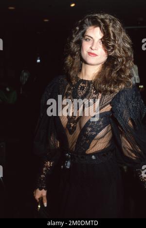 Kirstie Alley ist um 71 Uhr verstorben. Kirstie Alley aus den 1980er Jahren Kredit: Ralph Dominguez/MediaPunch Stockfoto