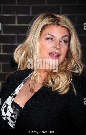 Manhattan, Vereinigte Staaten Von Amerika. 17.. März 2010. NEW YORK - 17. MÄRZ: Kirstie Alley besucht die Premiere von „The Runaways“ im Landmark Sunshine Cinema am 17. März 2010 in New York City. Leute: Kirstie Alley Credit: Storms Media Group/Alamy Live News Stockfoto