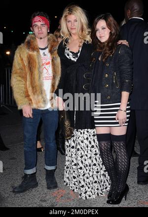 Manhattan, Vereinigte Staaten Von Amerika. 17.. März 2010. NEW YORK - 17. MÄRZ: Kirstie Alley besucht die Premiere von „The Runaways“ im Landmark Sunshine Cinema am 17. März 2010 in New York City. Leute: Kirstie Alley Credit: Storms Media Group/Alamy Live News Stockfoto