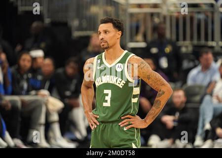 Orlando, Florida, USA, 5. Dezember 2022, Milwaukee Bucks Guard George Hill #3 während der zweiten Hälfte im Amway Center. (Foto: Marty Jean-Louis) Stockfoto