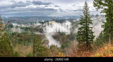 Jonsrud, ein winterlicher Aussichtspunkt im Bundesstaat Oregon. Stockfoto