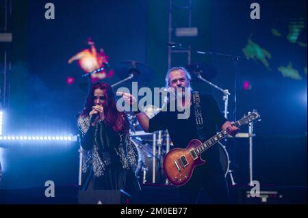 Die Metal-Band Titan tritt am 4. Dezember 2022 während der Schließzeit des Musikfestivals „Rock al Parque“ in Bogota, Kolumbien, auf. Foto von: Chepa Beltran/Long Visual Press Stockfoto