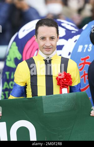 Hyogo, Japan. 3.. Dezember 2022. Jockey Christophe Lemaire gewann den Challenge Cup auf der Hanshin Rennbahn in Hyogo, Japan, am 3. Dezember 2022. Kredit: Eiichi Yamane/AFLO/Alamy Live News Stockfoto