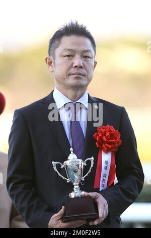 Hyogo, Japan. 3.. Dezember 2022. Trainer Masahiro Otake gewann den Challenge Cup auf der Hanshin Rennbahn in Hyogo, Japan, am 3. Dezember 2022. Kredit: Eiichi Yamane/AFLO/Alamy Live News Stockfoto