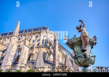 Kathedrale von Bourges, römisch-katholische Kirche befindet sich in Bourges, Frankreich. Es widmet sich der St.-Stephans und ist der Sitz von Erzbischof von Bourges. Stockfoto