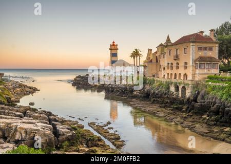 Santa Marta Leuchtturm und Museum in Cascais, Viertel Lissabon, Portugal Stockfoto