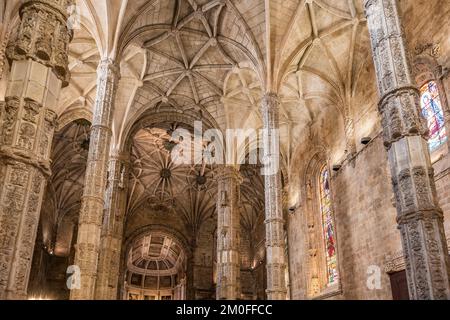 Innenansicht des wunderschönen Mosteiro dos Jeronimos in Lissabon, Portugal Stockfoto