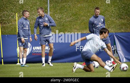 VON POLFOTO: 06/09/2011. Englands Fußballmannschaft unter 21 Jahren trainierte für die Europameisterschaft U21 in Fredericia, Dänemark. Hier, Â zweite von links: Jordan Henderson, der kürzlich für 20 Millionen Pfund an Liverpool verkauft wurde. FOTOGRAF/ANDERS BROHUS Stockfoto