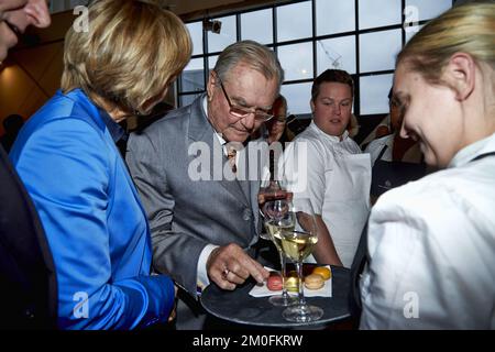 Prince Consort Henrik eröffnet am Donnerstag, den 1.. November, die französische Reise- und Lifestyle-Ausstellung „A French Affair“ im Docken in Nordhavn, Kopenhagen. Der Markt wurde von französischen Unternehmen und Lebensmittelkünstlern geschaffen und dauert 4 Tage. FOTOGRAF BO NYMANN / POLFOTO Stockfoto