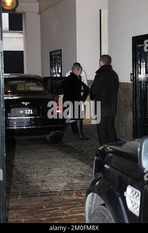 Prinz Vincent und Prinzessin Josephine feiern ihren 2-jährigen Geburtstag am 8.. Januar. 2013. Königin Margrethe, Prinz Consort Henrik, Prinz Joachim und Prinzessin Marie besuchten den Palast von Frederik VIIIÂ mit Geburtstagsgeschenken für die Zwillinge. FOTOGRAF MICHAEL STUB/POLFOTO Stockfoto