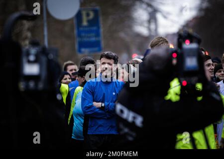 Kronprinz Frederik, 07-02-2013, nahm an dem fünf Kilometer langen Wettkampf im Marselisborg Palace Park Teil, um die „Give Your Legs to Africa“-Kollektion zu unterstützen. Sportverbände in ganz Dänemark haben Rennen in Woche 6 organisiert. (Mikkel Berg Pedersen / POLFOTO) Stockfoto