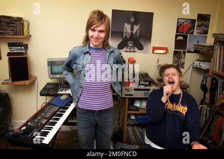 Das dänische Pop-Duo Junior Senior hat in der ausländischen Presse gute Kritiken bekommen, vor allem in England für ihr Debütalbum D-D-Don't Stop the Beat. Stockfoto