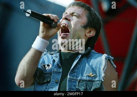 Bruce Dickinson, Leadsänger bei Iron Maiden beim Roskilde Festival 2003. Stockfoto